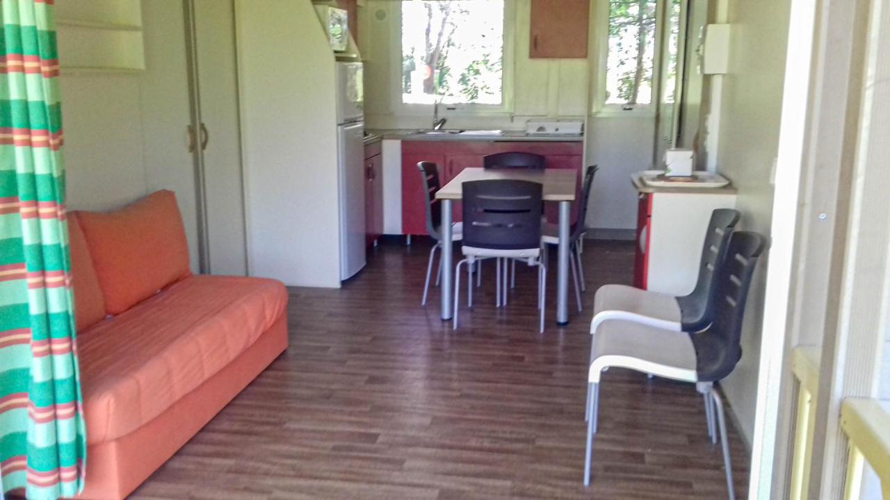 Le Beau Veze Hotel Carqueiranne Luaran gambar