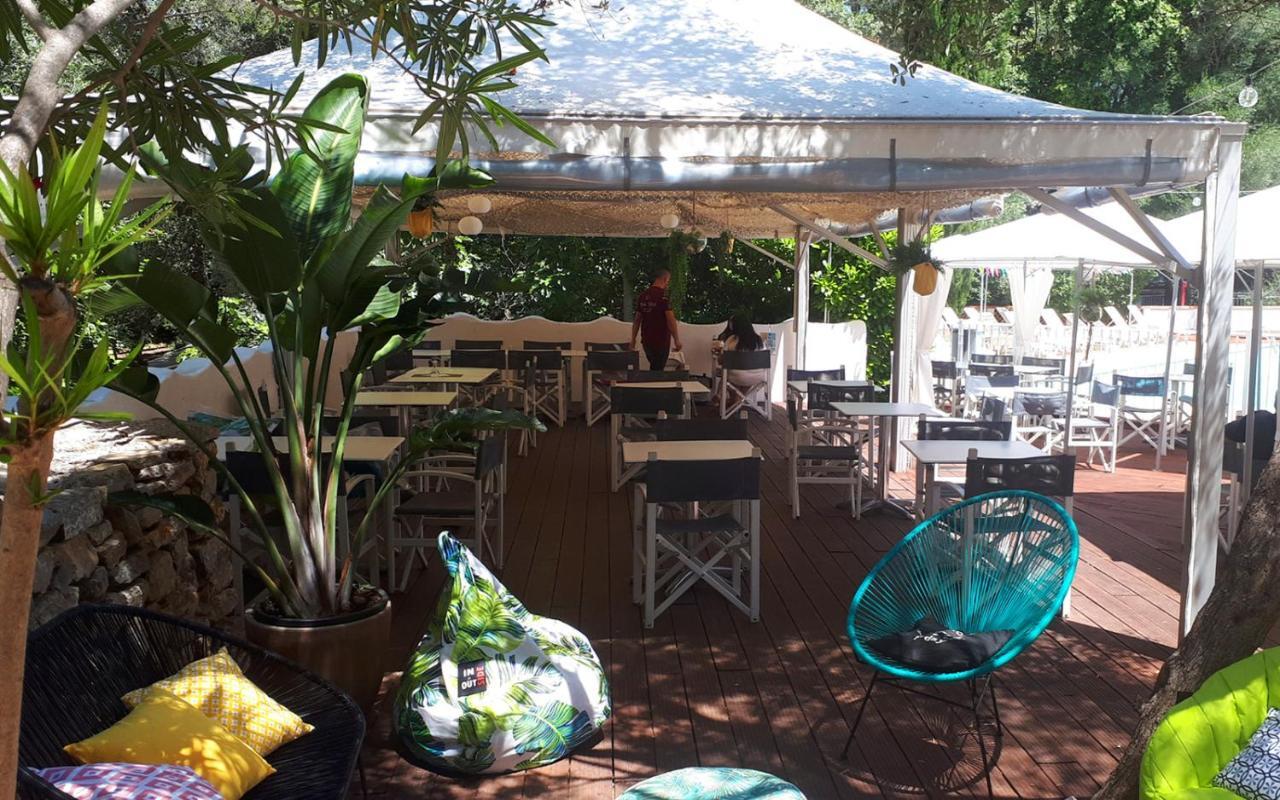 Le Beau Veze Hotel Carqueiranne Luaran gambar