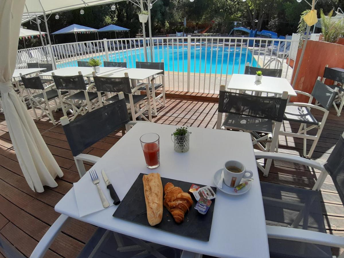 Le Beau Veze Hotel Carqueiranne Luaran gambar